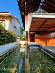 Ocean Drive (D4), Detached #483587851